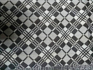 Interwoven polyester fabric